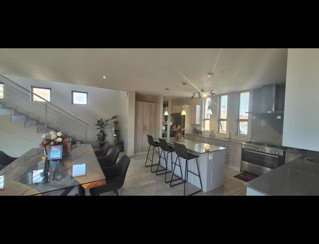 4 BEDROOM HOUSE FOR SALE IN MIDSTREAM MEADOWS